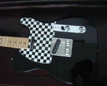 求秒 出售9.5新SQ TELE 小小DIY 全新WARWICK 超級附加系列吉他包 也適合裝大肚琴